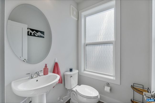 B - 802 Wesley Ln, Condo with 3 bedrooms, 3 bathrooms and null parking in CHARLOTTESVILLE VA | Image 23