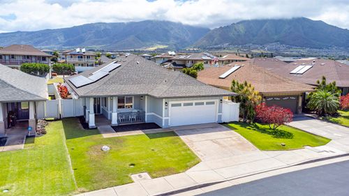 48 Hoku Puhipaka St, Kahului, HI, 96732-4527 | Card Image