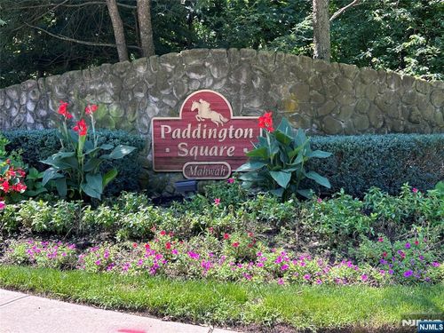 1076 Cambridge Ct, Mahwah, NJ, 07430-3246 | Card Image