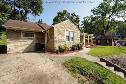 1009 Wilkie Dr, Charleston, WV, 25314-1722 | Card Image
