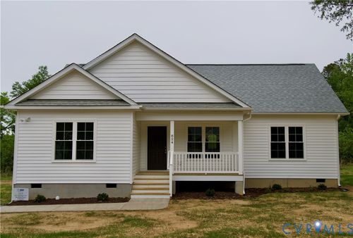 824 Nottoway Ave, Blackstone, VA, 23824-2900 | Card Image