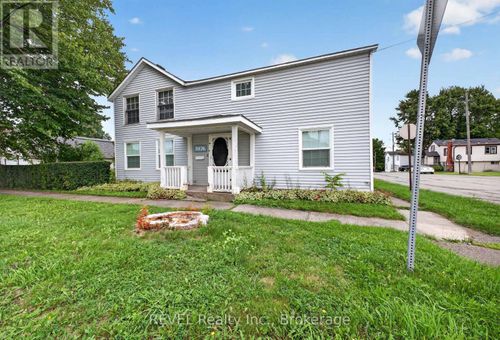 3976 Chippawa Pky, Niagara Falls, ON, L2G6E3 | Card Image
