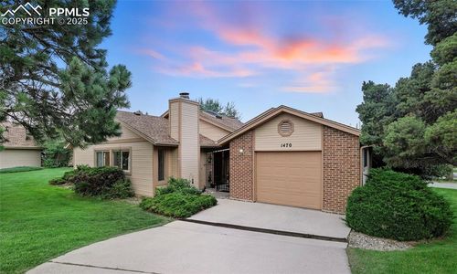 1470 Vondelpark Dr, Colorado Springs, CO, 80907-4075 | Card Image