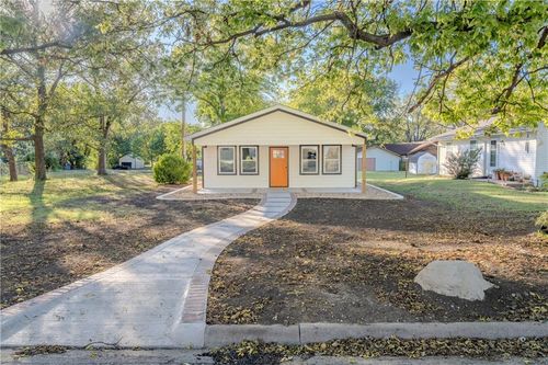 217 N 17th St, Fredonia, KS, 66736-1710 | Card Image