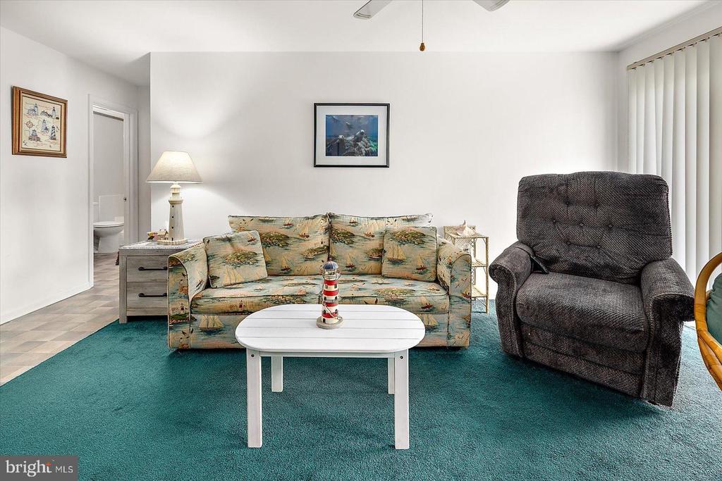 Residential in OCEAN CITY 5