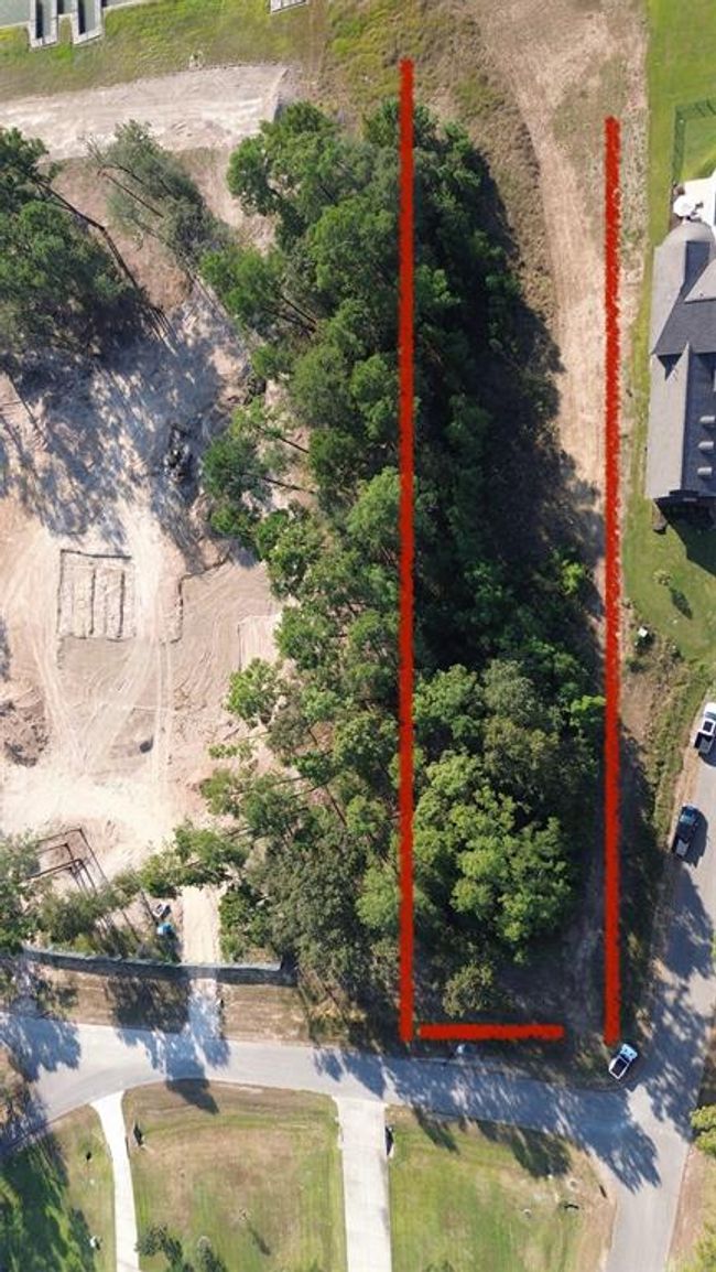 This is showing an IDEA of the lot size (do research or take a look at the survey for precise measurements). | Image 5