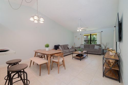 11-13095 Belhaven Ct, Wellington, FL, 33414-3970 | Card Image