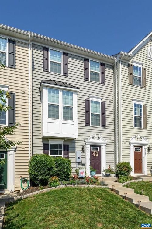 2127 Elm Tree Knl, CHARLOTTESVILLE, VA, 22911-8490 | Card Image