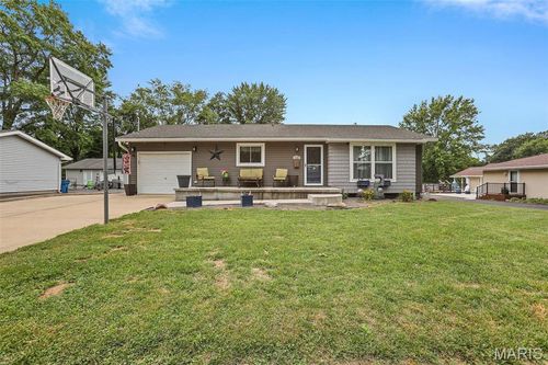 145 Virginia St, Bethalto, IL, 62010-1231 | Card Image
