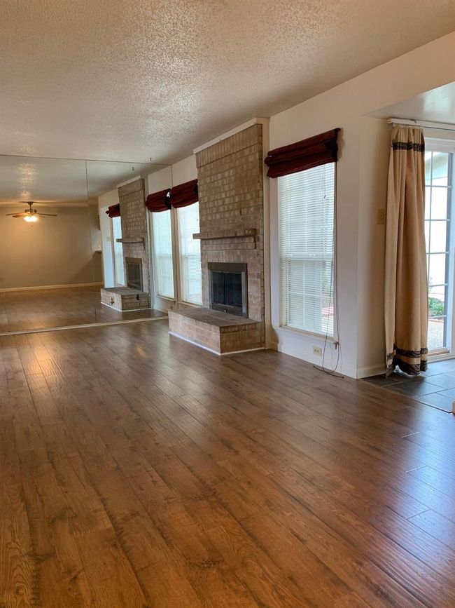 2929 Pegasus Dr, Townhouse with 2 bedrooms, 2 bathrooms and null parking in Garland TX | Image 11