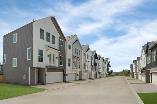 5834 Highland Sky Ln, Houston, TX, 77091-2143 | Card Image