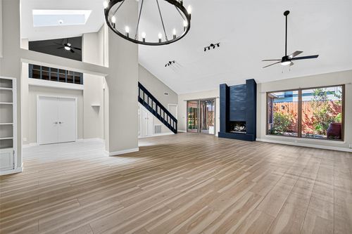 2026 Ashford Hollow Ln, Houston, TX, 77077-5810 | Card Image