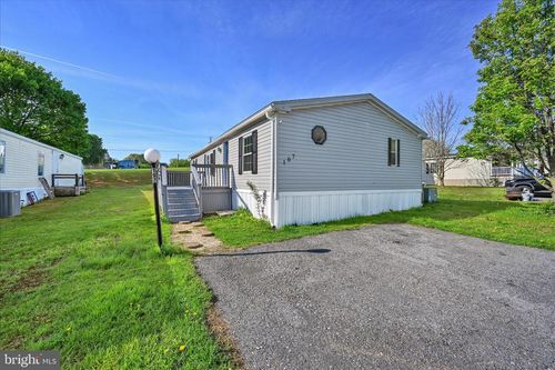 107 White Pine Ave, HAMBURG, PA, 19526-8175 | Card Image