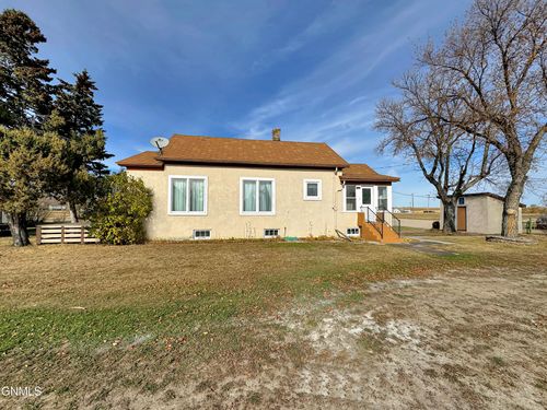 18 Garber Street, McGregor, ND, 58755 | Card Image