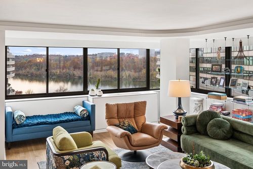 1104-n-2510 Virginia Ave Nw, WASHINGTON, DC, 20037-1902 | Card Image