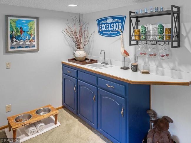 Wet bar | Image 34