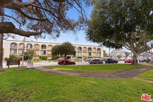 307-2311 4th St, Santa Monica, CA, 90402-1607 | Card Image
