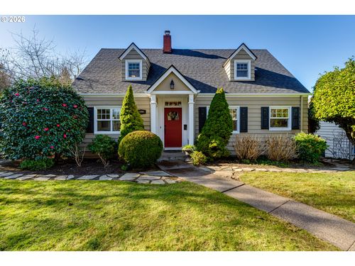 2096 Charnelton St, Eugene, OR, 97405-2820 | Card Image