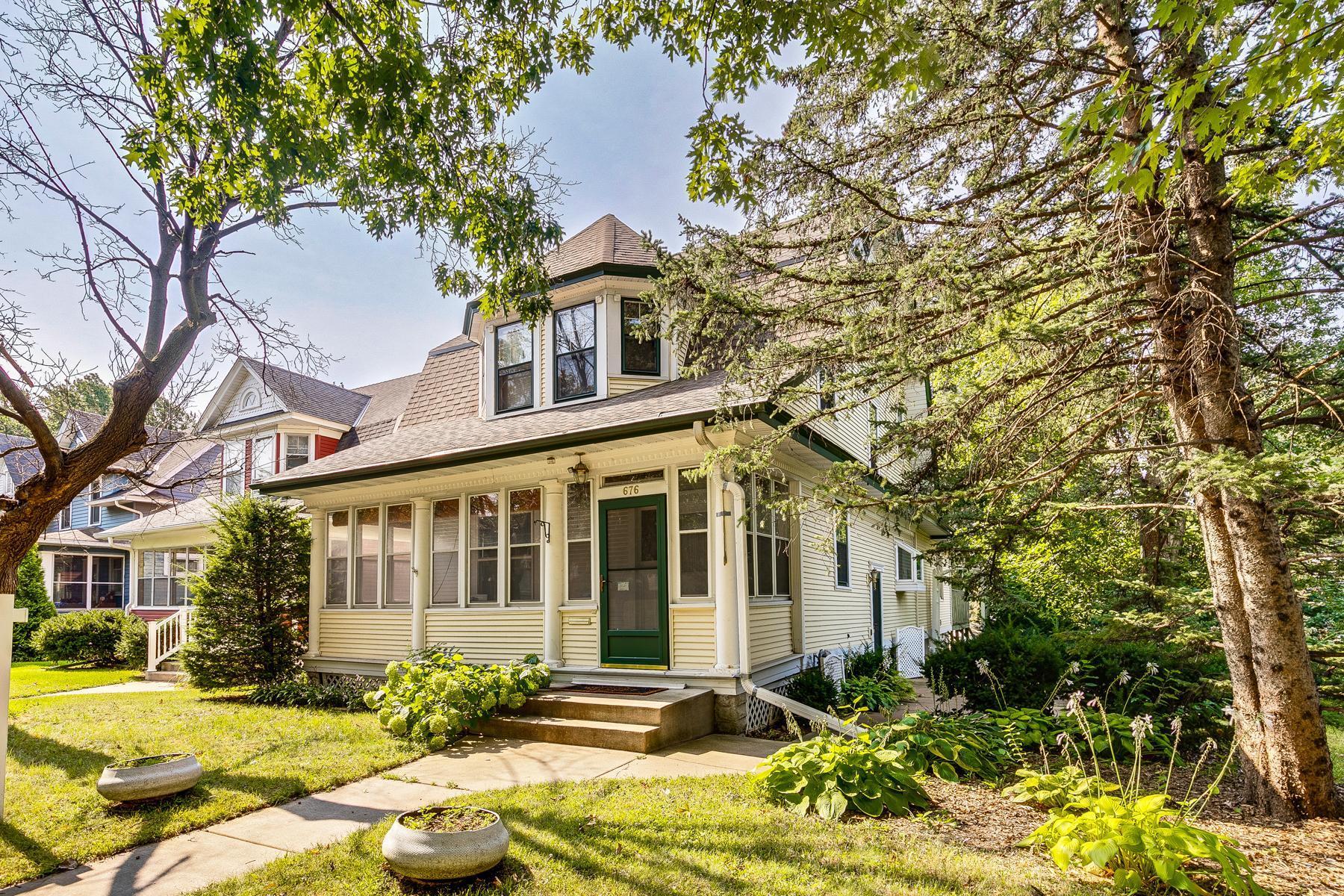Como Ave, Saint Paul, MN 55103