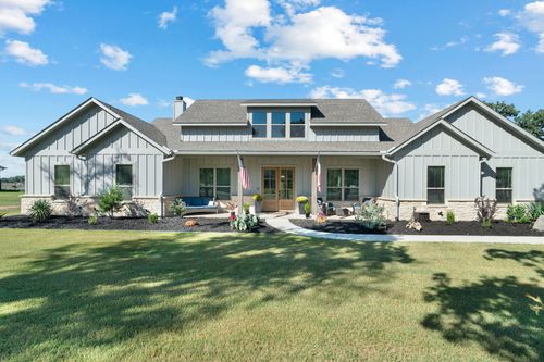 2027 Feather Ln, Weatherford, TX, 76088-8540 | Card Image