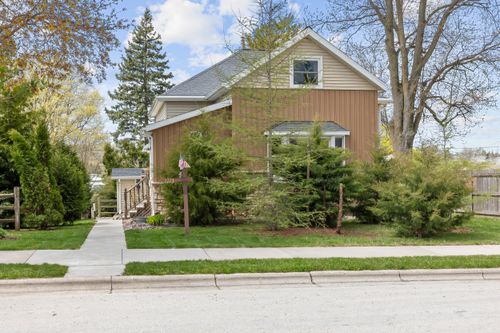 2223 Jackson St, New Holstein, WI, 53061 | Card Image