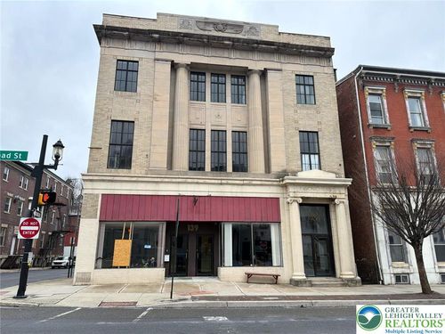 139 W Broad St, Tamaqua, PA, 18252-1960 | Card Image