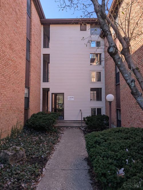 4908 Chalet, St Bernard, OH, 45217 | Card Image