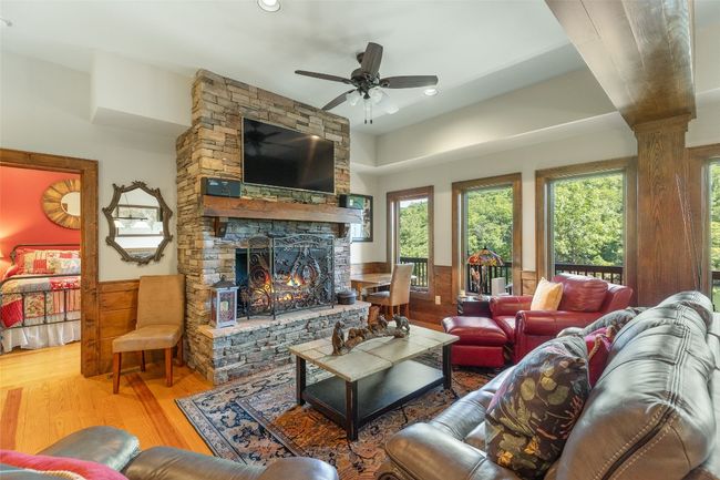 65 W Stone Pointe Ln, House other with 3 bedrooms, 5 bathrooms and null parking in Cullowhee NC | Image 49