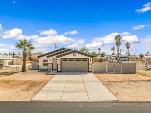 1204 Zircon Ave, Bullhead City, AZ, 86442-7032 | Card Image