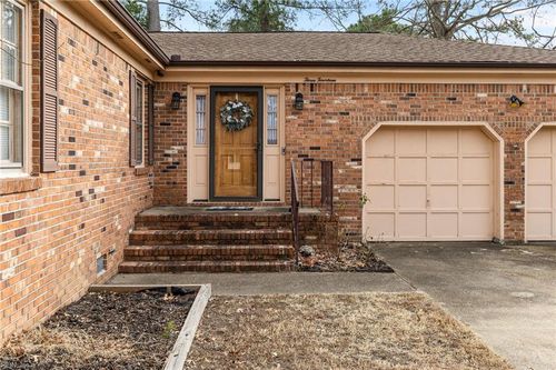 314 Pefley Dr, Norfolk, VA, 23502-5238 | Card Image