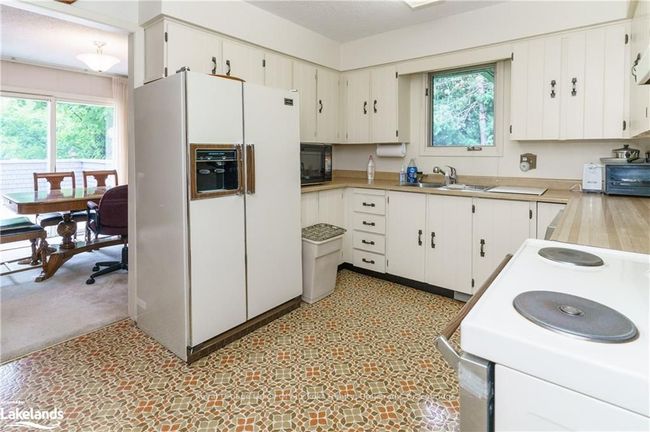 59 Mcdonald St, House other with 3 bedrooms, 2 bathrooms and 4 parking in Bracebridge ON | Image 31