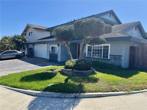 7002 Valentine Dr, Huntington Beach, CA, 92647-3557 | Card Image