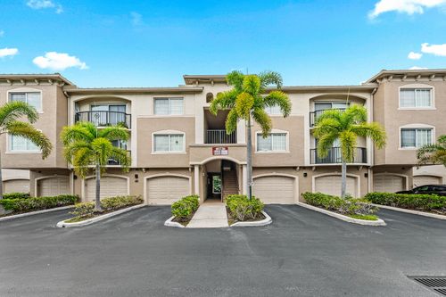 211-200 Crestwood Ct N, Royal Palm Beach, FL, 33411-4793 | Card Image