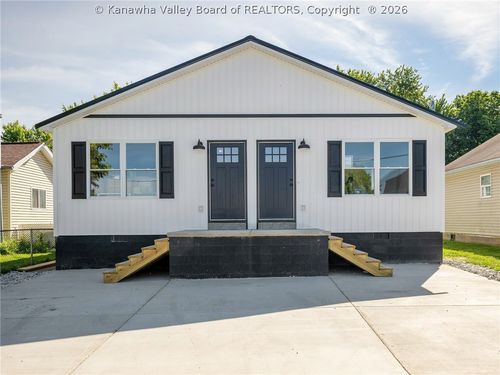 156 6th St, Dunbar, WV, 25064-3205 | Card Image