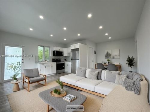 apt-5-1936 Normandy Dr, Miami Beach, FL, 33141-4432 | Card Image