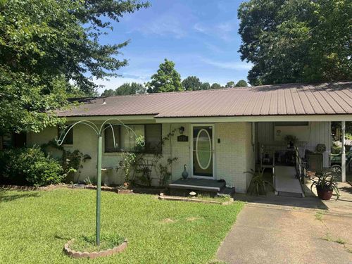 1111 View St, Morrilton, AR, 72110-3647 | Card Image