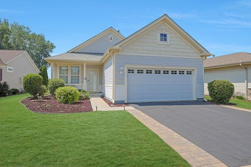 12931 Applewood Dr, Huntley, IL, 60142-7433 | Card Image