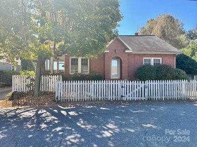 103 Jefferson Street, House other with 2 bedrooms, 1 bathrooms and null parking in Morganton NC | Image 1