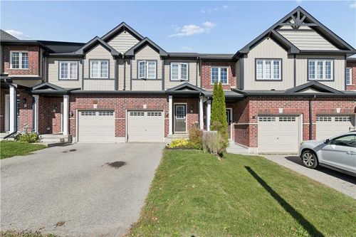 42 Renfrew Street, Kitchener, ON, N2R0G5 | Card Image