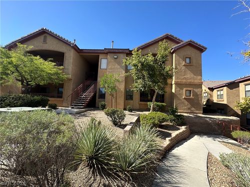 2045-8250 N Grand Canyon Dr, Las Vegas, NV, 89166-3725 | Card Image