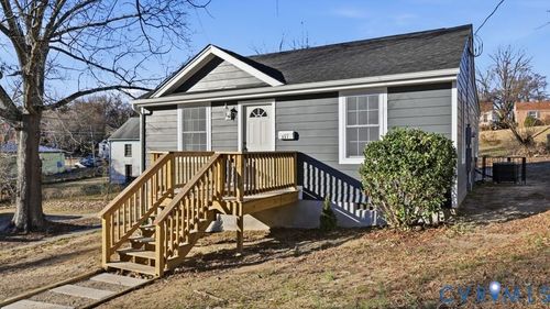 331 Walnut St, Petersburg, VA, 23803-2633 | Card Image