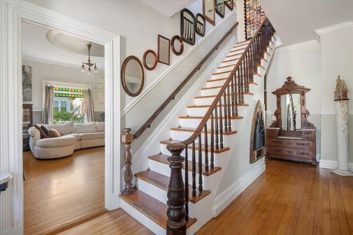 29 Maple St, Essex Junction, VT, 05452-3791 | Card Image