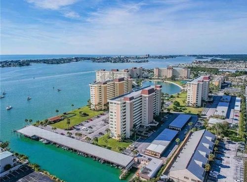 808-4550 Cove Cir, ST PETERSBURG, FL, 33708-6901 | Card Image
