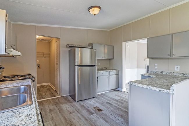 302 Arrlington Bnd, House other with 4 bedrooms, 2 bathrooms and null parking in Byron GA | Image 9