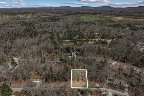 6054 Loch Loosa Dr, Crossville, TN, 38572-6539 | Card Image