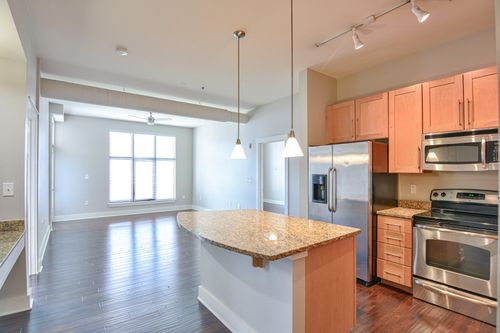 404-220 Cedar St, Lexington, KY, 40508-2986 | Card Image