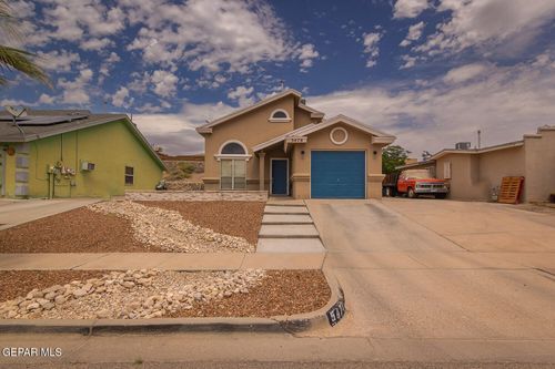 5476 Fire Ridge Cir, El Paso, TX, 79932-1473 | Card Image