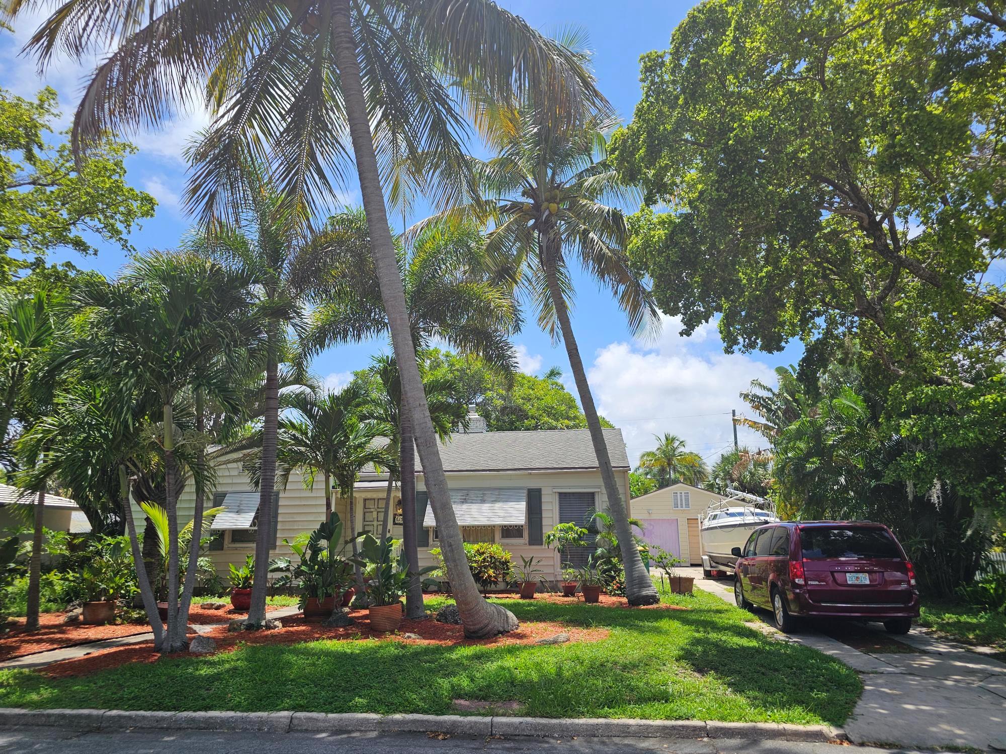 Palmway , Lake Worth Beach, FL 33460