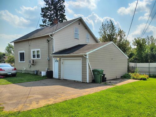 411 W 36th St, Hibbing, MN, 55746-2728 | Card Image