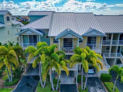 553 Bahia Beach Boulevard, Townhouse with 3 bedrooms, 3 bathrooms and null parking in RUSKIN FL | Image 2